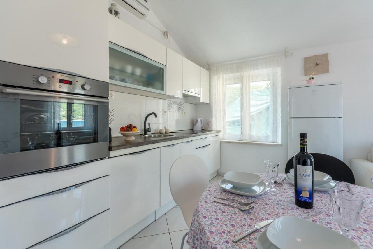 Apartments Sonja Пучища Екстер'єр фото